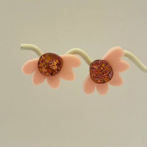 Poppy Earrings in Pink with Glitter | Studs