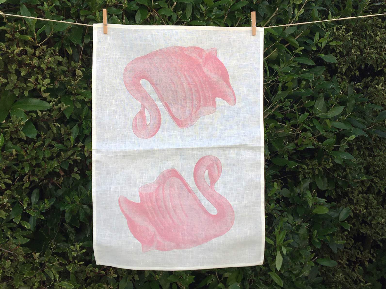 Retro print Swan Linen Tea towel